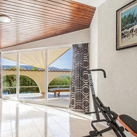 Galapagus Privat Beach & Boat Dock Lägenhet Metajna Exteriör bild