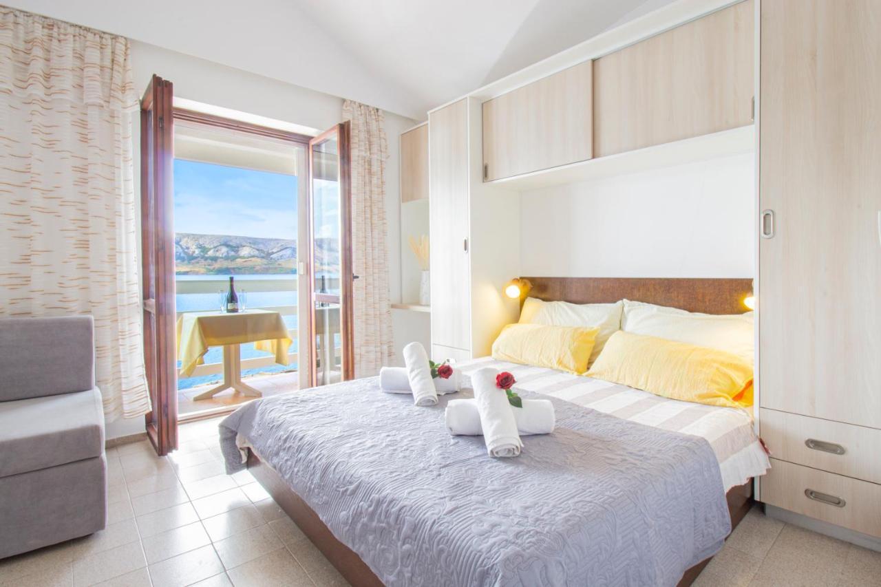 Galapagus Privat Beach & Boat Dock Lägenhet Metajna Exteriör bild