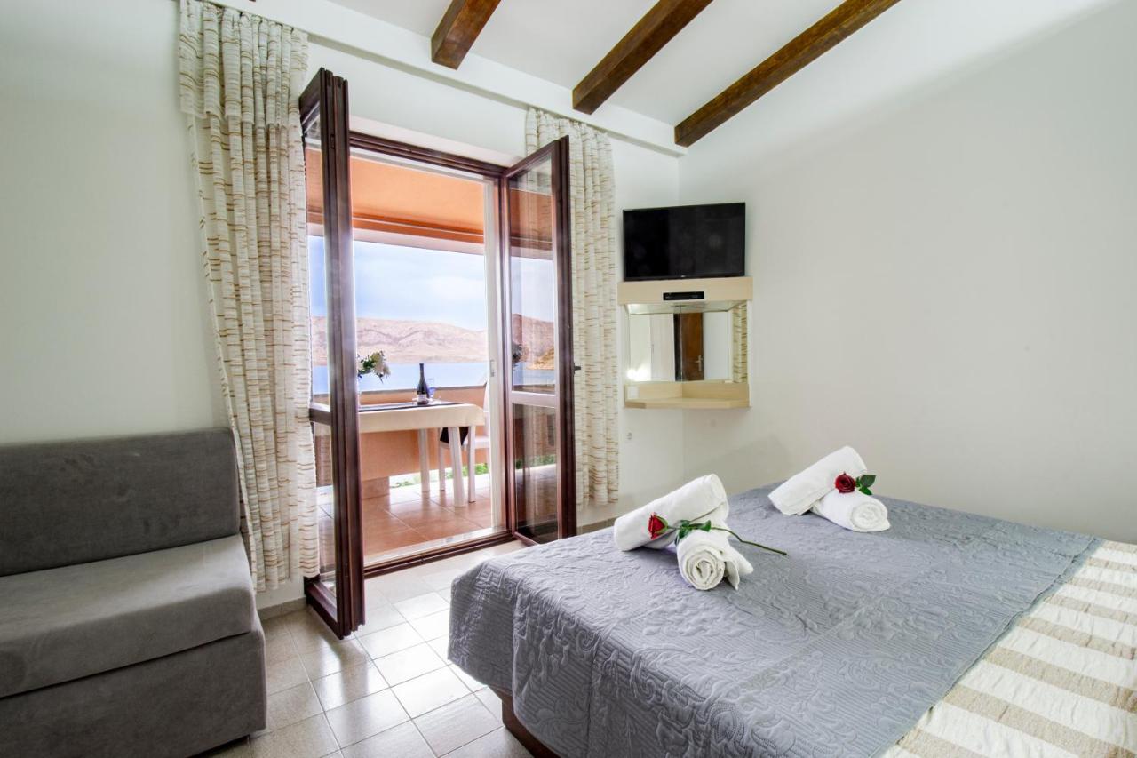Galapagus Privat Beach & Boat Dock Lägenhet Metajna Exteriör bild